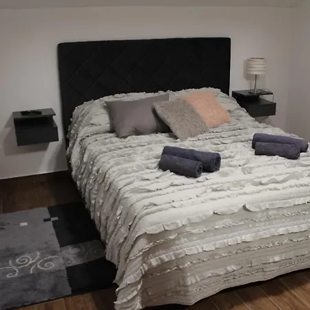 Βίλα Jela Policnik