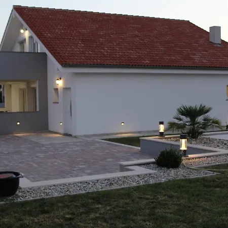 Villa Jela