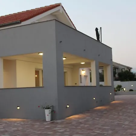 Villa Jela Policnik