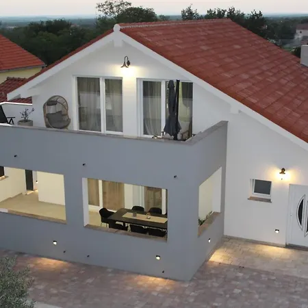 Villa Jela