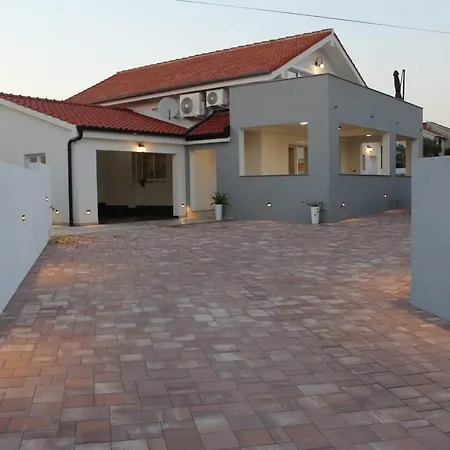 Villa Jela *