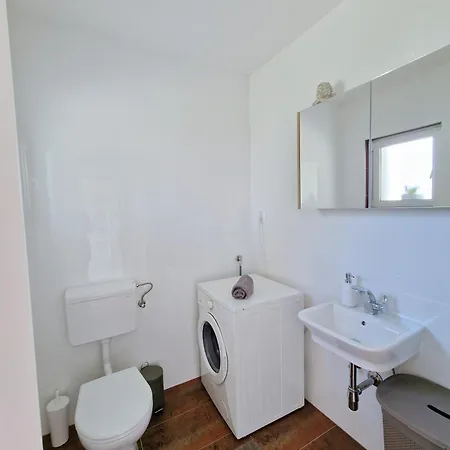 Jela Villa