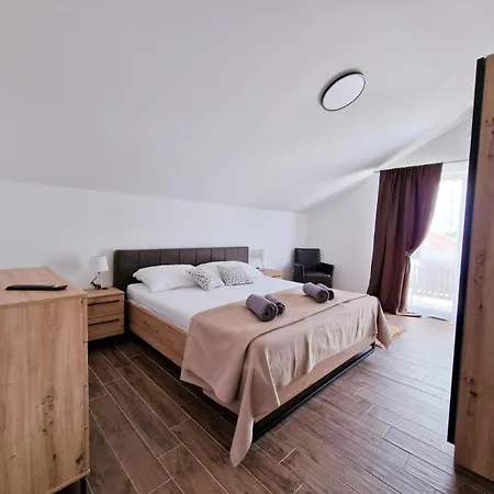 Villa Jela